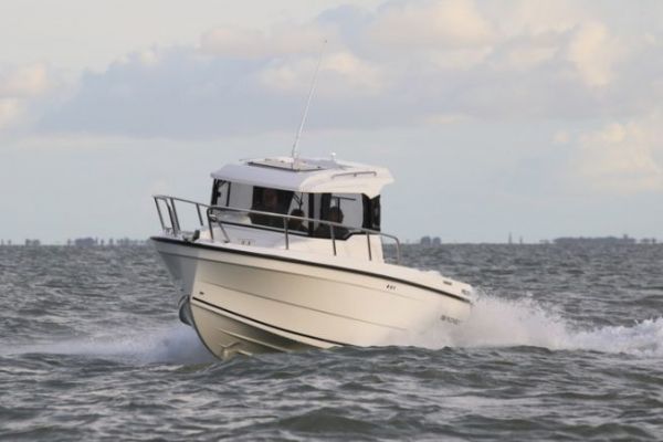 Parker 700 Pilothouse: Pricing and options
