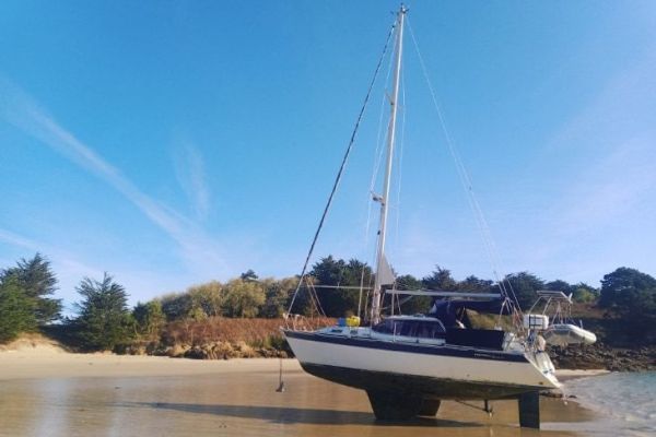 Westerly Riviera 35 : A sailboat to run aground in the middle of nature