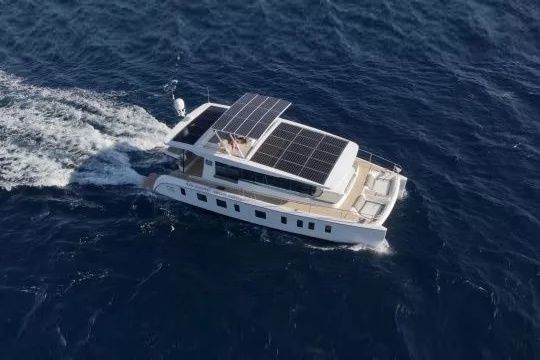 Test Silent Yachts 55 E-power+, cruising in silence and autonomy