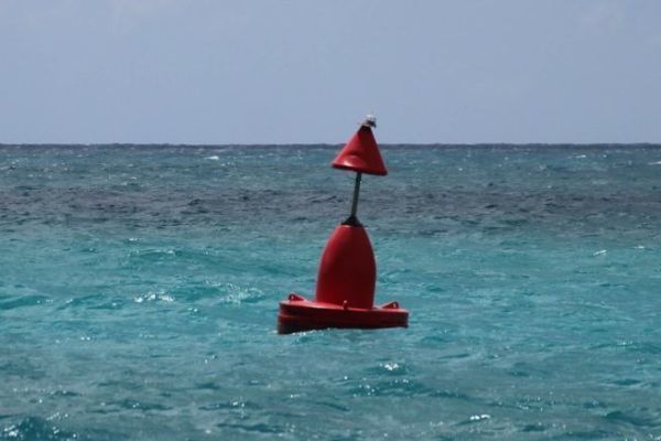 Boating license / A marker with a red cone! But what is this marker?