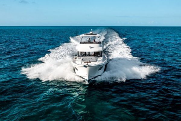 Test of the Swift Trawler 48, slow sailing for family cruising