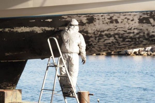 The method for applying antifouling, step by step