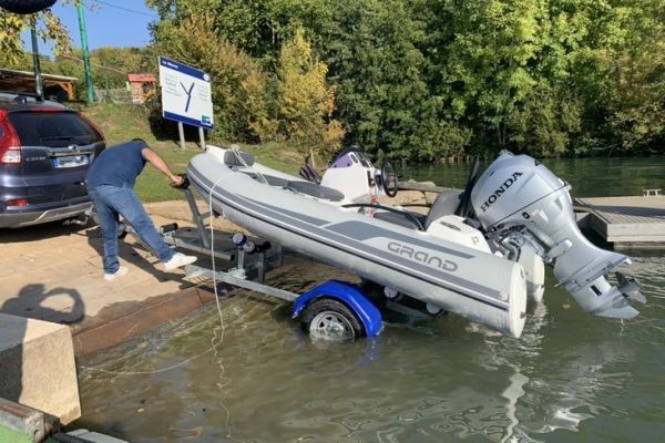 Return to the water, all our advice and methods for your boat