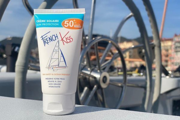 French Kiss Suncare, an ocean-friendly sun cream that respects your skin