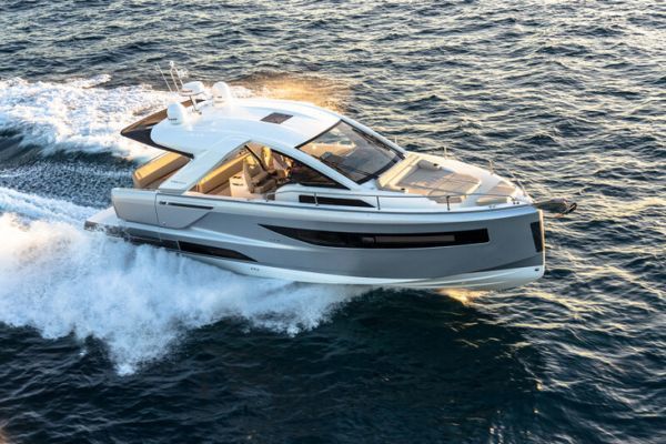 Jeanneau DB/37, a sea trial that confirms its family programme