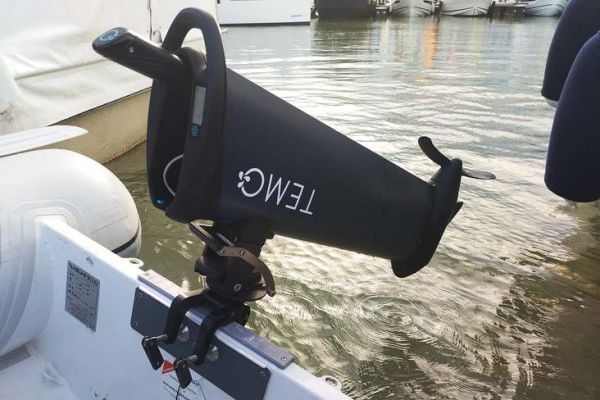 Temo 1000 test drive: A compact electric outboard full of tricks