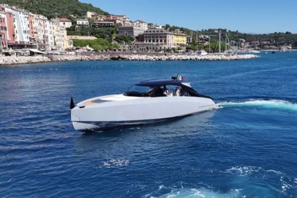 Centouno Navi Vespro, exceptional boat, exceptional price