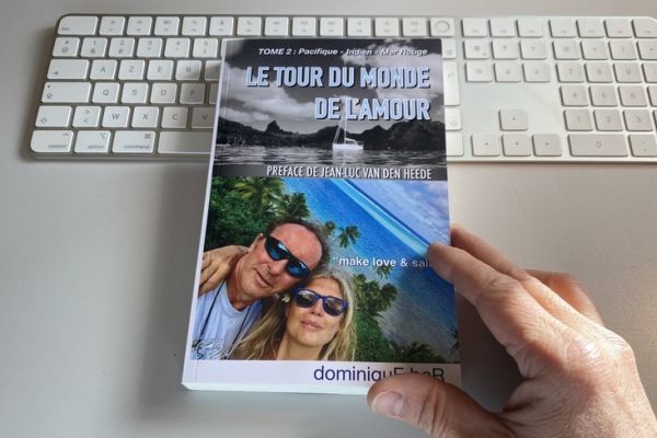 Le tour du monde de l'amour, an energizing 2-volume tale of love and romance
