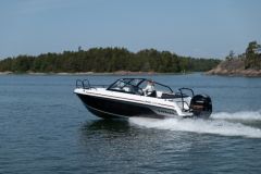 The Cross 62 BR V Max is a fun little bowrider.