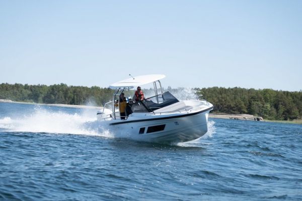 Quarken 27, a test that confirms the boat's sporty, fun and agile character