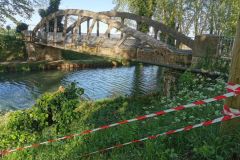 Blockage of the Canal Latral  la Garonne: the Tersac bridge is still preventing Atlantic Med transit