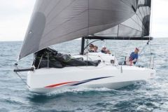 Jeanneau Sun Fast 30 One Design: easy access to ocean racing