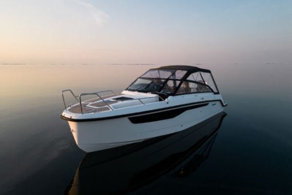 Yamarin 80 DC T-Top, a fast day cruiser for international customers