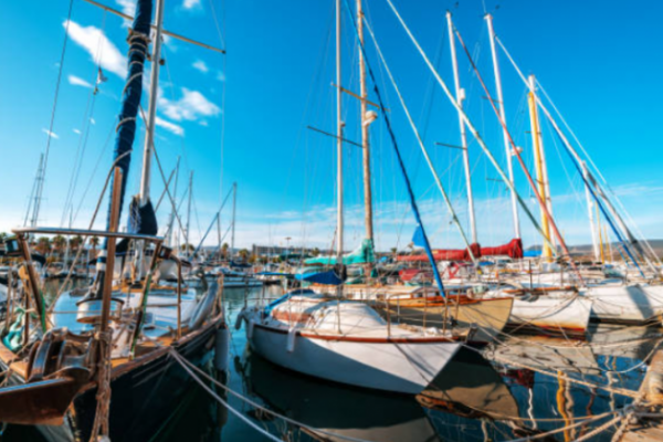 Marine surveyor, a behind-the-scenes look at this essential profession for yachtsmen