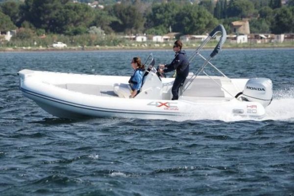 4XC HA20: the genesis and program of a surprising semi-rigid boat
