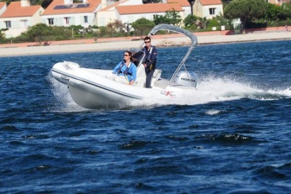 4XC HA20: Test on Etang de Thau in 20 knots of wind