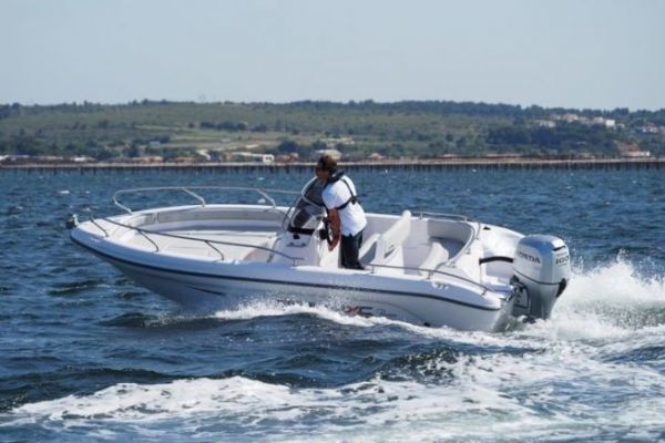 Honda 4XC H19CC: marine spirit at your fingertips