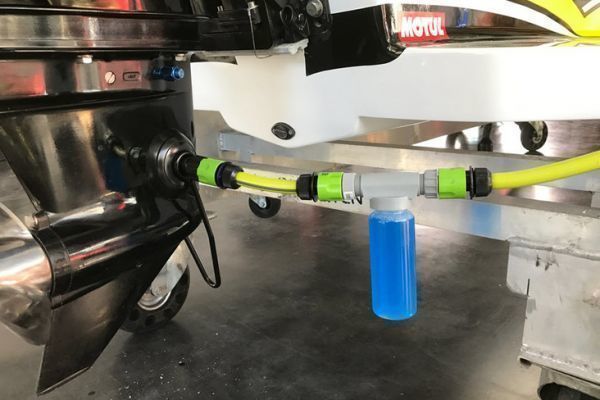 STOPSEL: how to properly rinse a marine engine before wintering