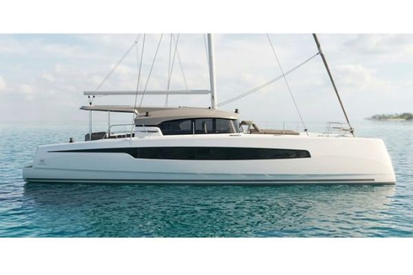 Well 53: a 16-meter ocean-going cruising trimaran by Welling Marine