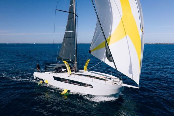SKAW [A]: The cruising scow is finally sailing, but will miss Cannes