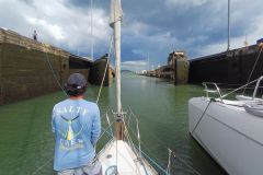 The Toulcoun crew sets sail for the Pacific