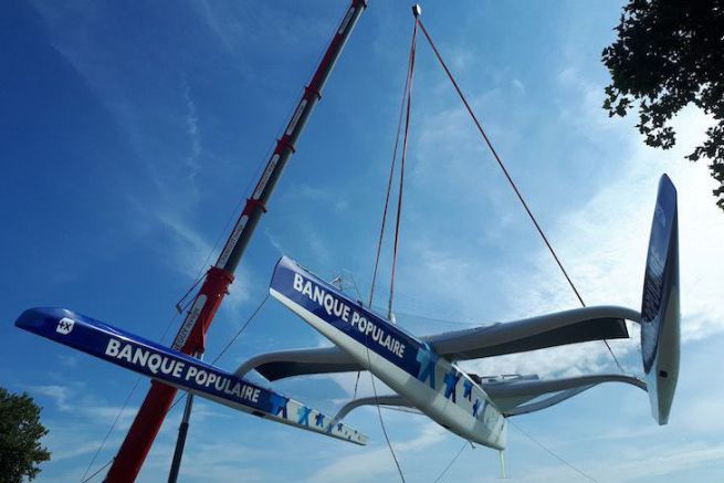 Maxi Banque Populaire IX leaves the Multiplast yard in Vannes