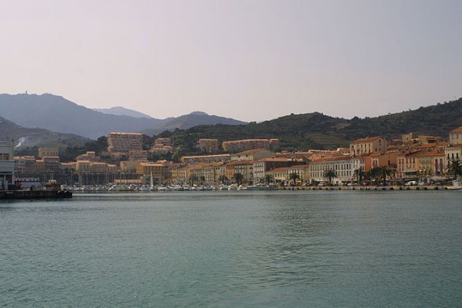 Stopover in the port of Saint-Cyprien in Occitania