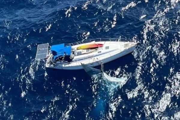 The Namasté, a Bavaria 42, was dismasted off the coast of Montserrat